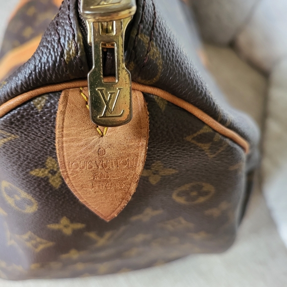 Louis Vuitton Keepall Bag Duffle 55 Monogram Canvas w/COA. - Picture 4 of 15